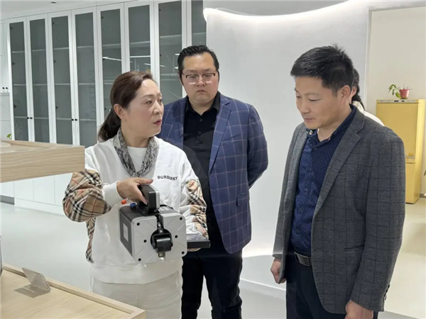 調研考察 調研考察